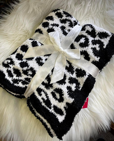 Chenille Black & White Leopard